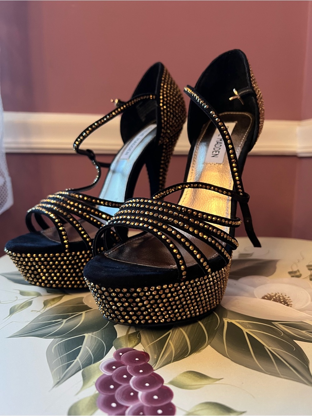 Steve Madden Avory Black Platform Sandals with Gold Studs